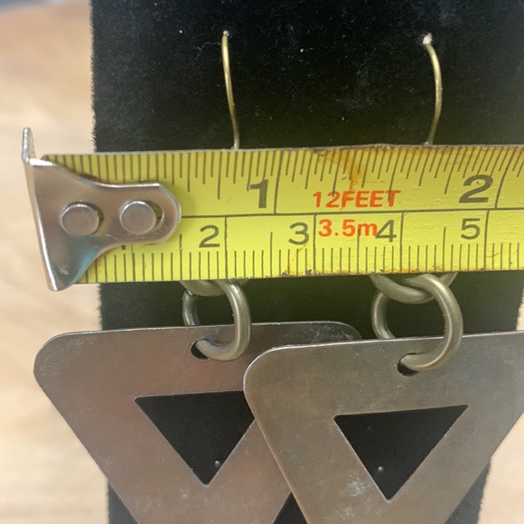 Triangle earrings - Picture 2 of 6